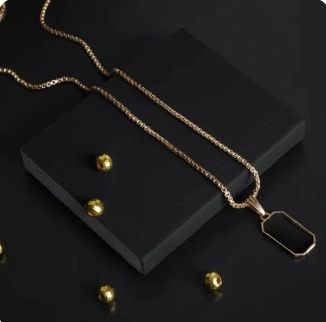 Black Onyx pendant necklace
