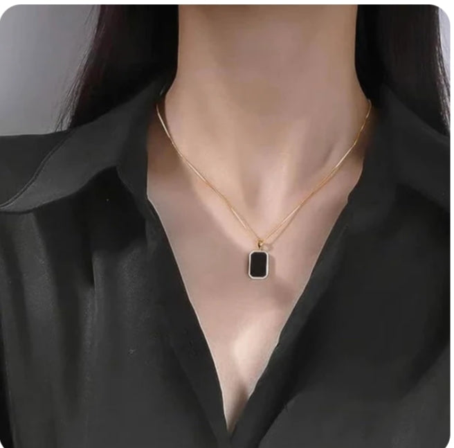 Black Onyx pendant necklace